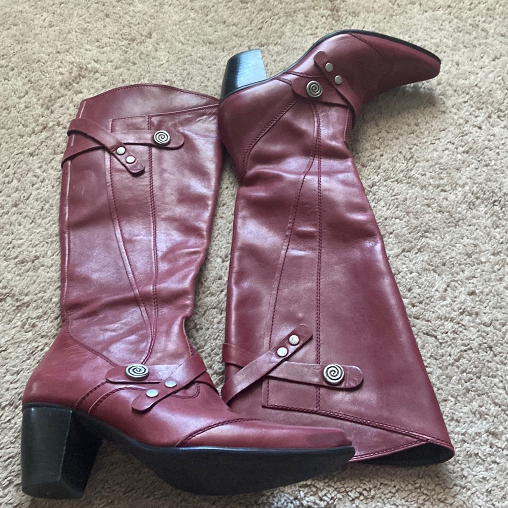 Fidji red leather boots